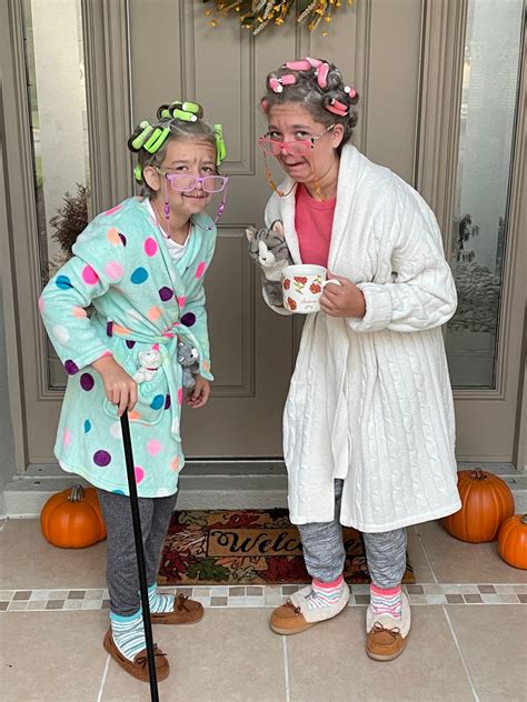 diy old lady halloween costume|More.